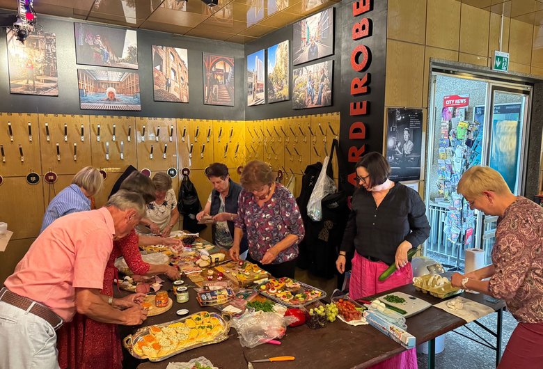 Premierenschnittchen