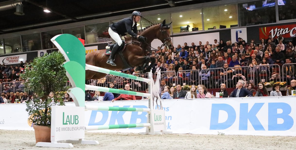 2018 Sieger Andre Thieme mit Aretino (c) ACP Pantel.jpg