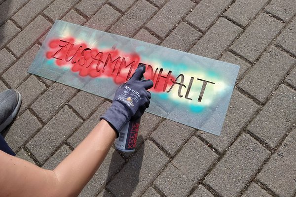 Buntmacherinnen Sprühkreide.jpg