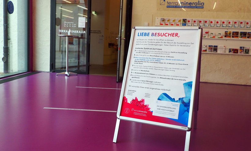 Eingangsbereich Terra Mineralia_P5110509_presse.jpg