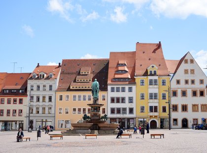 Freiberg_Markt_AdobeStock_110853016