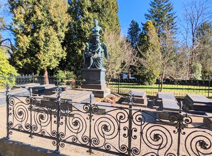 GrabstelleHartmann_Vtz (2)