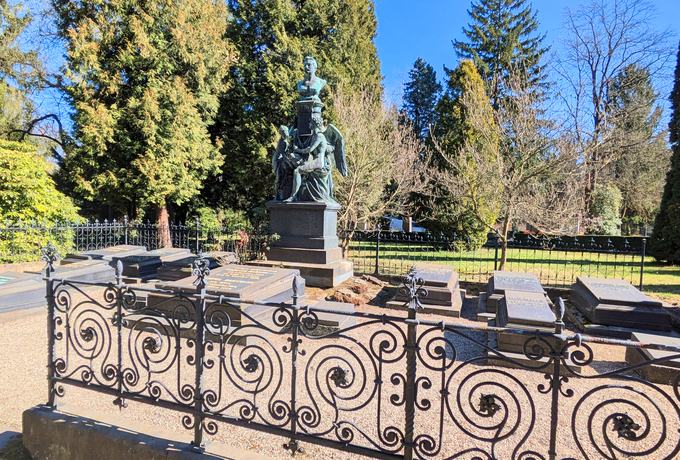 GrabstelleHartmann_Vtz (2)