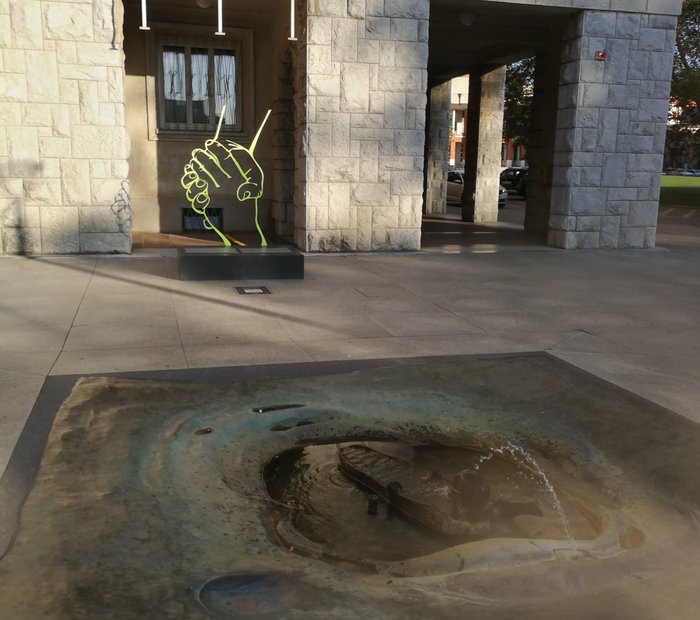 Kunst im öffentlichen Raum, hier von Luka Savic.