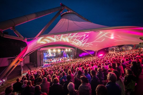 PT-9894 c) Archiv Festhalle Plauen_kl