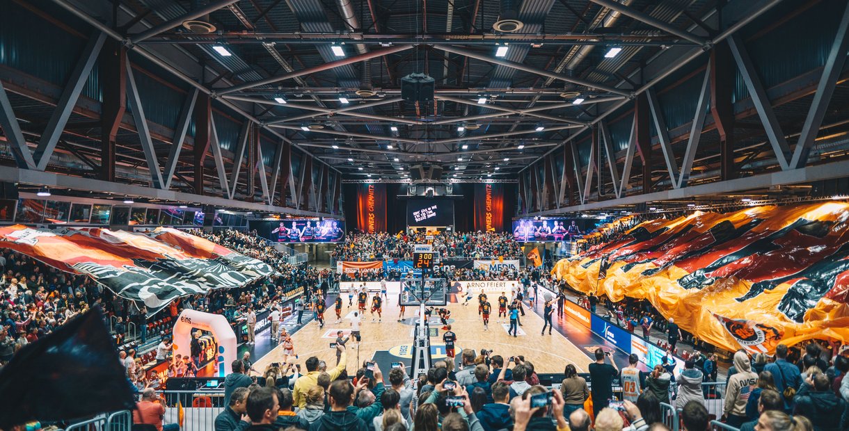 niners_08946_ernestouhlmann