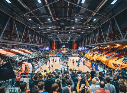 niners_08946_ernestouhlmann