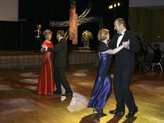 90EU0312_RT8.jpg