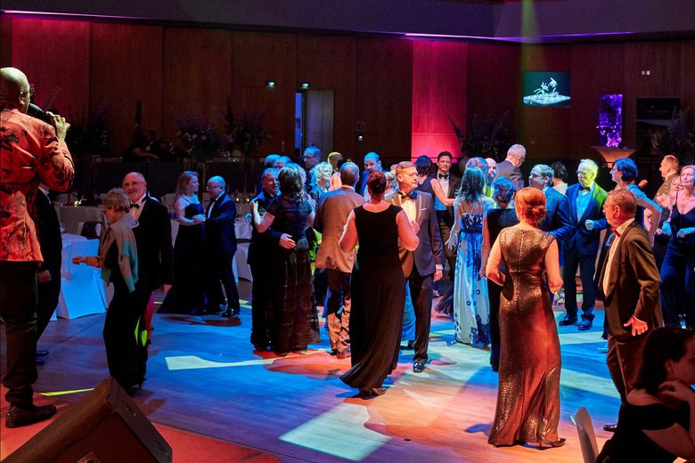 Ball590.jpg