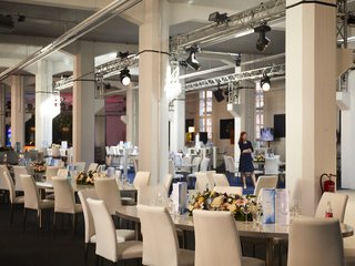 Gala001