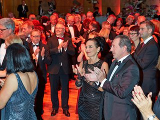 ball350.jpg