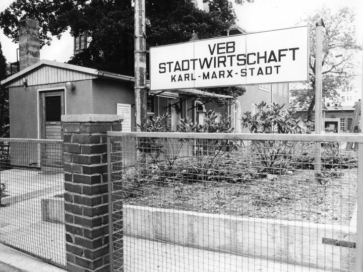 Eingang des VEB Stadtwirtschaft 1980