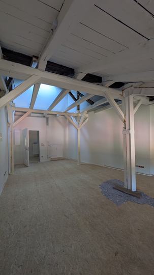 Blick in den Raum B1.07, Atelier, Büro