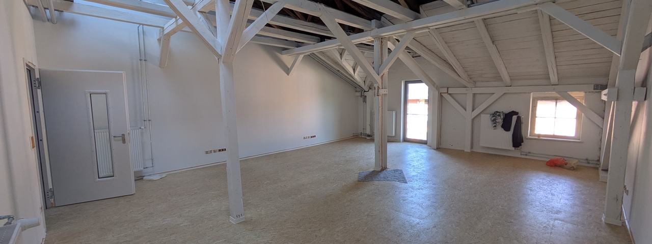 Blick in den Raum B1.08, Atelier, Büro