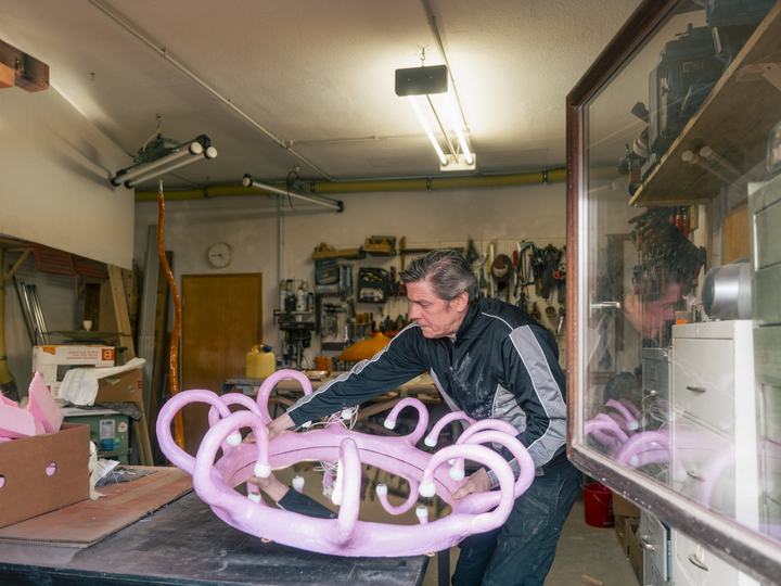 Ingo Scheller in seiner Werkstatt
