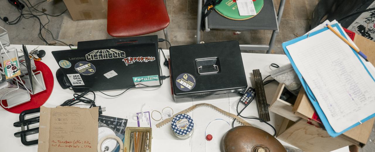 Blick ins Materiallager von Zeux - die Materialinitiative für Chemnitz