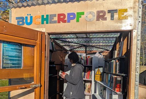 Eröffnung der Bücherpforte in der Stadtwirtschaft am 8. April 2026