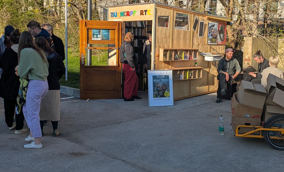 Eröffnung der Bücherpforte in der Stadtwirtschaft am 8. April 2026