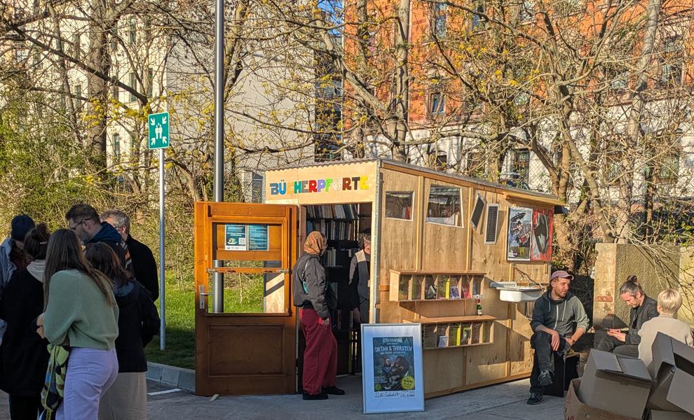 Eröffnung der Bücherpforte in der Stadtwirtschaft am 8. April 2026