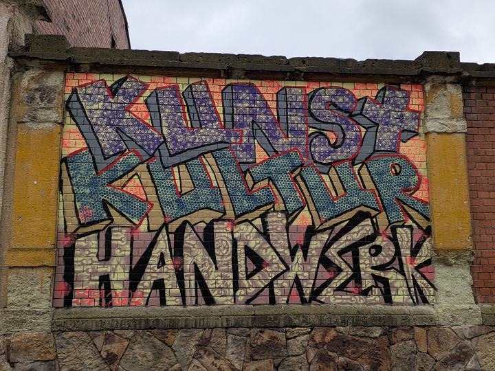 Anzeigenfassade von Wall of Femme