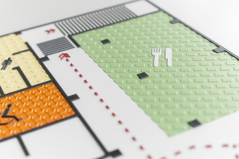 Haus A Blindenleitsystem im Gastraum der Gastronomiefläche