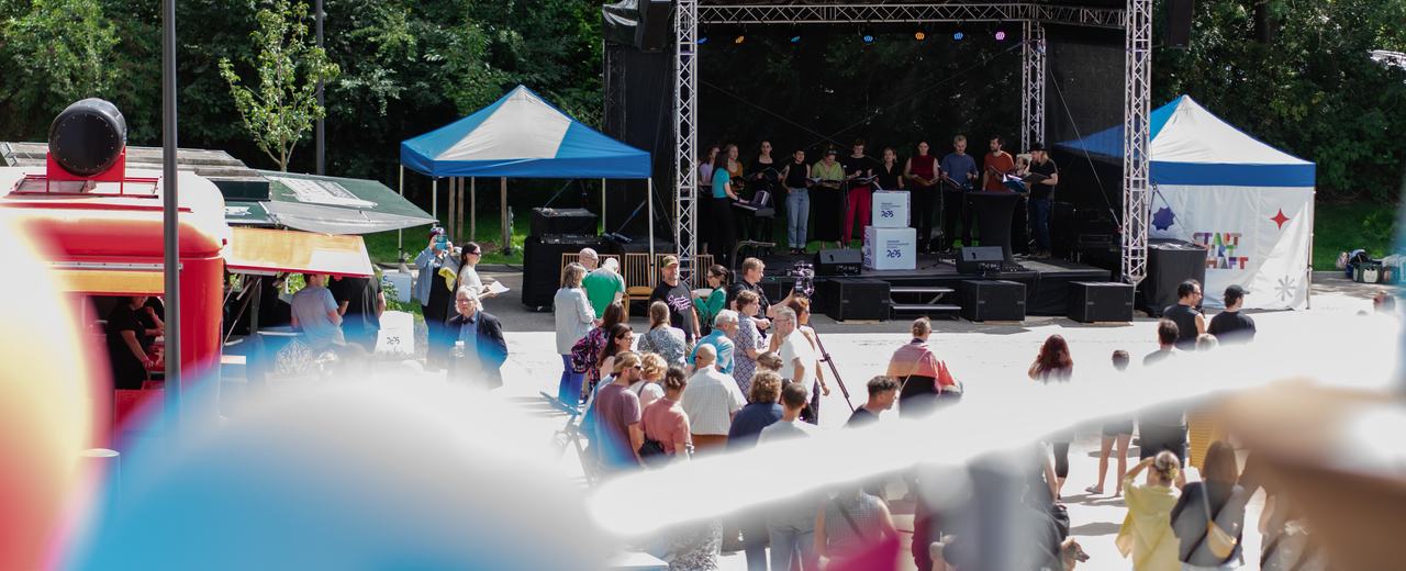 "Wimmeln und Wuseln" auf dem Hoffest 2025