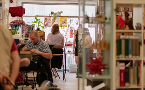 Blick in die Werkstätten des FabLab