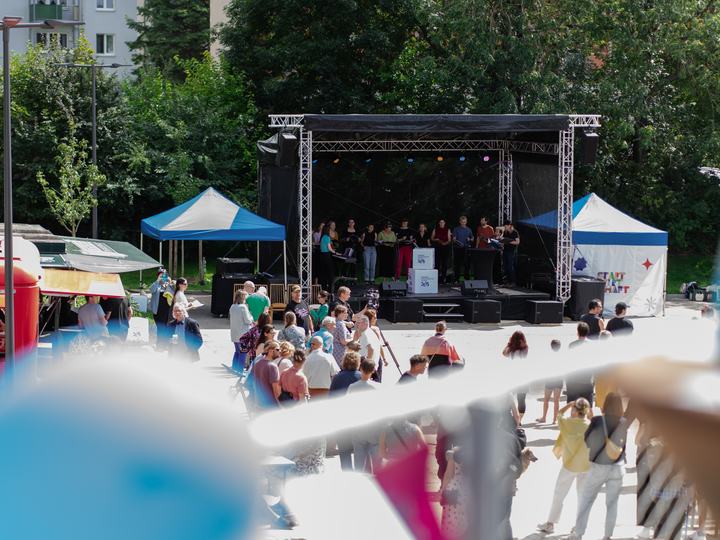 "Wimmeln und Wuseln" auf dem Hoffest 2025