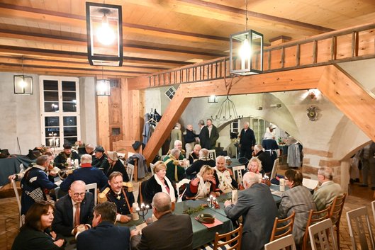 055SchlossDoebenVerleihungKdtPrendelOrden