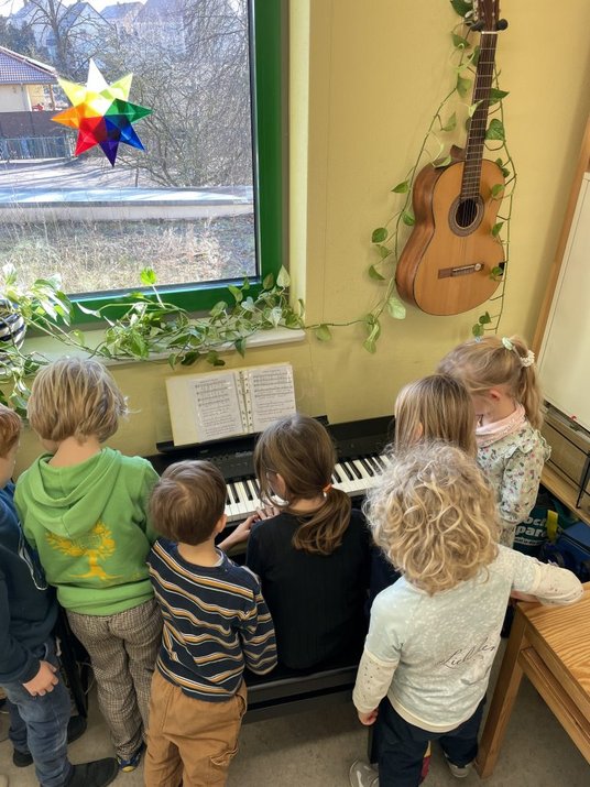 E-Piano_1 (Evangelischer Schulverein Apfelbaum e. V.)