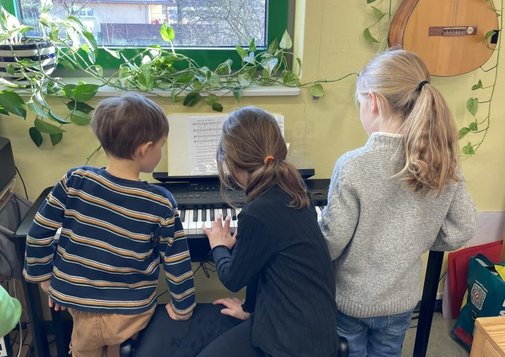 E-Piano_2 (Evangelischer Schulverein Apfelbaum e. V.)
