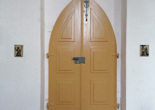 Erneuerung_Kirchentüren_Großwig_1 (Evangelisches Kirchspiel Süptitz)