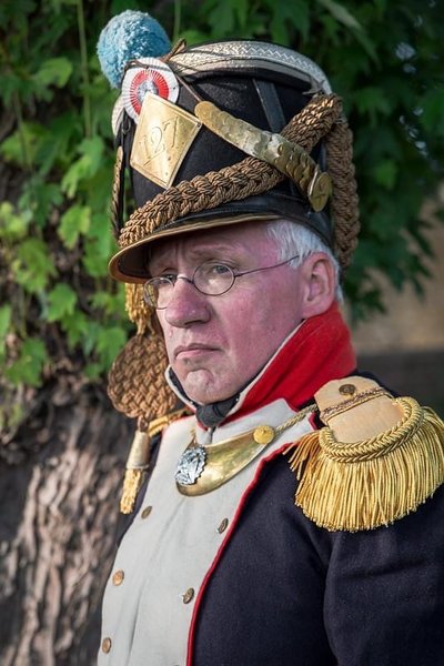 Günter Franke in Grande Tenue in Waterloo 2022 (Fotograf Marco Federmann)