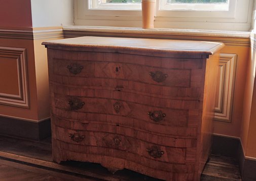 Restaurierung_Mobiliar_1 (Museum Schloss Frohburg)