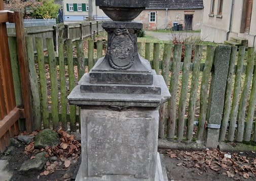 Sanierung_Grabmal_Lausa_5 (Förderverein Dorfkirche Lausa e. V.)