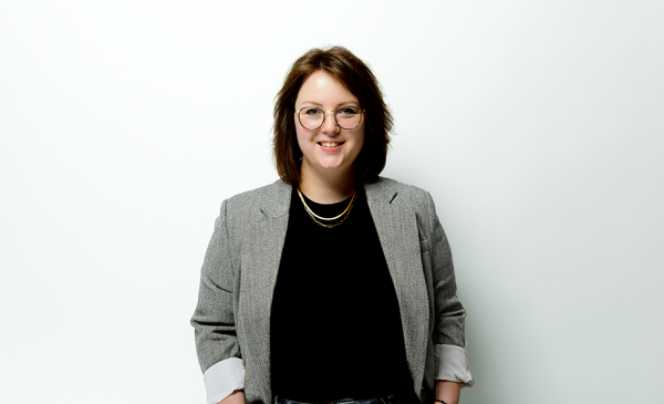 Julia Berger betreut den Chemnitzer Standort der Nachwuchsstiftung Maschinenbau.