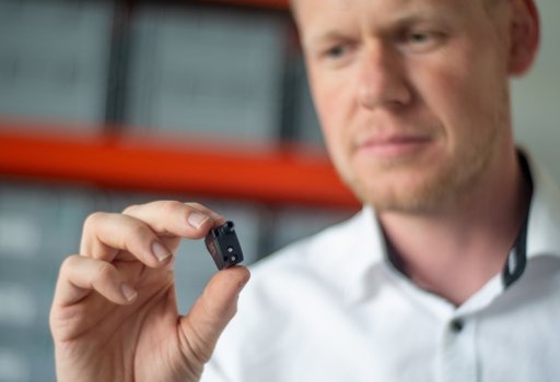 Dr. Sven Friedrich analysiert und verbessert Kunststofffügungen